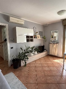 Foto Appartamento in VIA PUCCINI  4, Madone di 47 m² con 2 locali