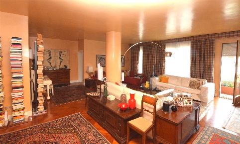 Foto Appartamento a Padova Stanga - Pio X di 220 m² con 8 locali in vendita