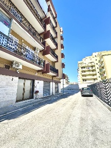 Foto Magazzino in via boccaccio  8 10, Trani di 45 m² con 1 locali