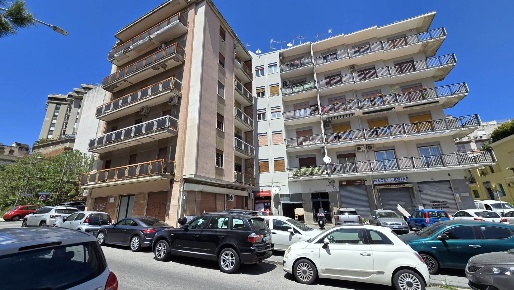 Foto Appartamento in via Sansebastiano 2, Messina Centro Storico di 171 m²