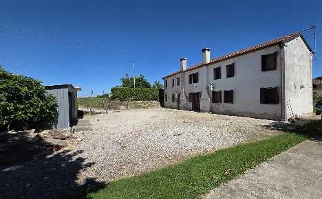 Foto Rustico in via budel del lovo, Sant'Urbano di 240 m² con 12 locali
