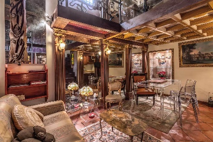 Foto Loft a Roma Campo de' Fiori di 63 m² con 2 locali in affitto