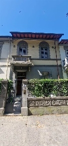 Foto Villa unifamiliare a Firenze Ponte alla Vittoria di 218 m² in affitto