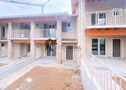 Foto Villa a schiera a Bedizzole di 190 m² con 4 locali in vendita