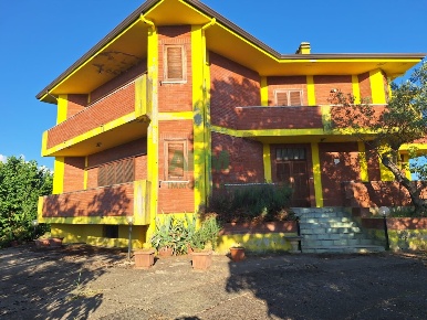 Foto Villa unifamiliare in DONNICI INFERIORE, Cosenza Donnici di 970 m²