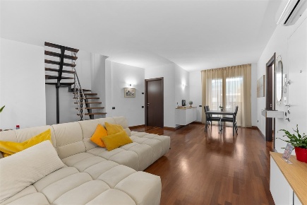 Foto Appartamento in Via Oriana Fallaci, Peschiera Borromeo di 160 m²