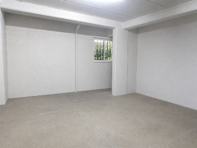 Foto Box in Via Ornarella, Lanuvio Centro di 50 m² con 1 locali in vendita