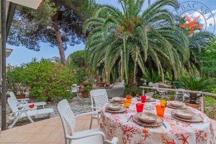 Foto Villa unifamiliare in loc Lacona, Capoliveri Lacona di 170 m²