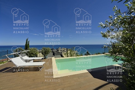 Foto Villa unifamiliare in Via Solva, Alassio Via Solva, Santa Croce