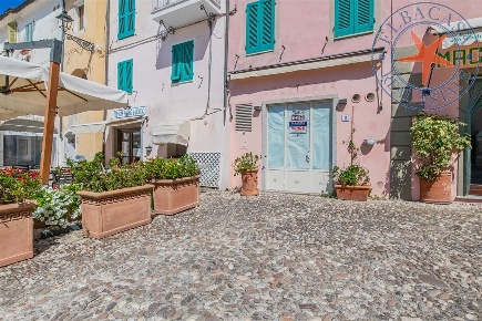 Foto Negozio in piazza vittorio emanuele, Marciana Marina Centro di 30 m²