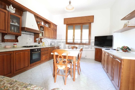 Foto Appartamento in Via G. Bruno 23A, Bondeno Centro di 90 m² con 4 locali