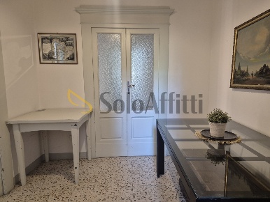 Foto Appartamento in Via Cesare Battisti, Pescara di 94 m² con 5 locali