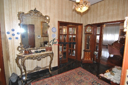 Foto Appartamento in Viale Fabbricotti 106, Livorno Fabbricotti di 217 m²