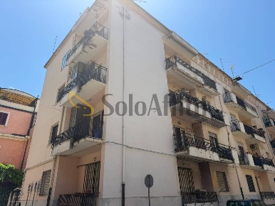 Foto Ufficio in Vico Cieco Sbarre Inferiori 0, Reggio di Calabria di 140 m²