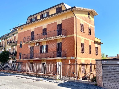 Foto Appartamento in Via San Martino 64, Monterotondo Zona Stadio, La Fonte