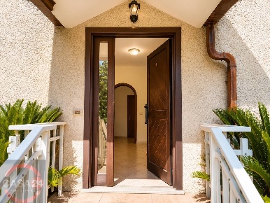 Foto Villa unifamiliare in Via Monte Pilorci, Sezze di 124 m² con 6 locali