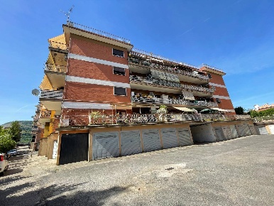 Foto Appartamento in Via Michelangelo 32, Colleferro Centro di 110 m²