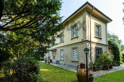 Foto Villa unifamiliare in CORSO GARIBALDI 79, Seveso Altopiano, Baruccana