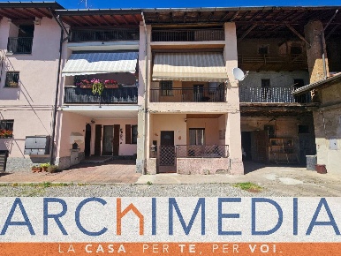 Foto Case semi ndipendenti in Vicolo Don Giovanni Bizzozero, Malnate Centro
