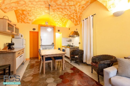 Foto Appartamento in Via San Rocco 14, Finale Ligure Centro di 86 m²
