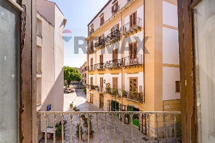 Foto Appartamento in Via Ponticello 32, Palermo Cassaro di 182 m²