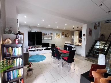 Foto Appartamento in viale Regina Margherita, Caprarola Centro di 86 m²