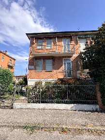 Foto Case semi ndipendenti in Via Walter Magri 54, Ferrara Via Modena