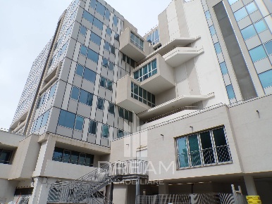Foto Ufficio in Viale Trieste, Cagliari Stampace di 198 m² con 7 locali