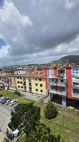 Foto Appartamento a Napoli di 90 m² con 3 locali in vendita