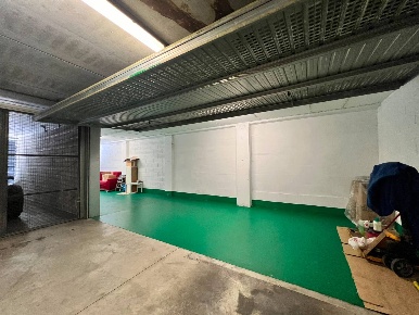 Foto Posti auto in via crispi 113/A, La Spezia Centro Storico di 37 m²
