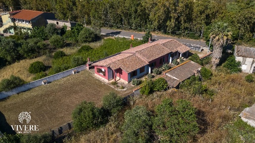 Foto Villa a schiera in Via Su Pranu, Masainas di 150 m² con 9 locali