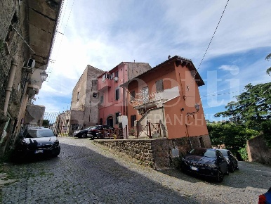 Foto Appartamento in Via del granaio 3, Marino Centro di 51 m² con 2 locali