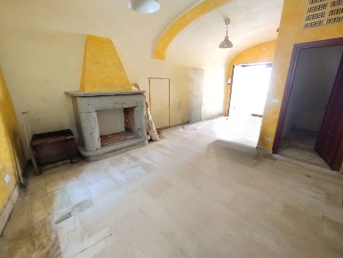 Foto Negozio in Borgo Vecchio, Tagliacozzo Centro di 35 m² con 1 locali