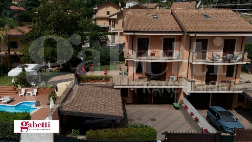Foto Villa unifamiliare in Via Madonna dell'Indirizzo 62, Trecastagni