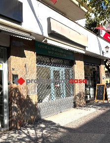 Foto Negozio in Roma, Pomezia Pomezia Centro di 118 m² con 2 locali