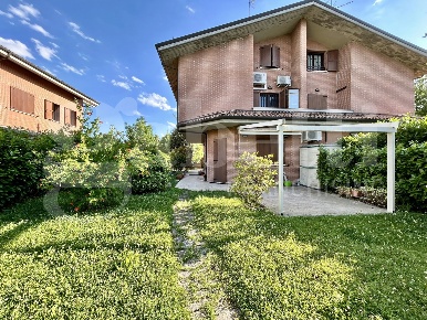 Foto Villa bifamiliare in Antonio Poma, San Lazzaro di Savena Idice