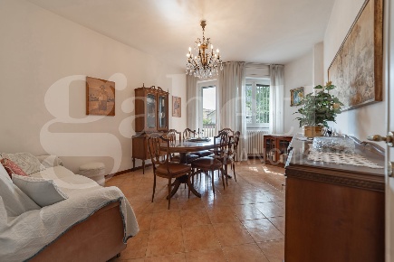 Foto Appartamento in Via Santa Teresa 30, Milano Chiesa Rossa di 99 m²