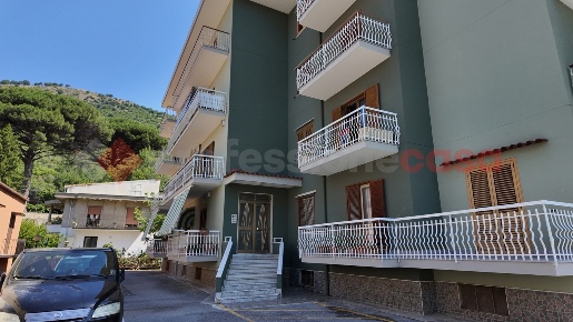 Foto Appartamento in Via Monsignor francesco trotta 14, di 100 m²