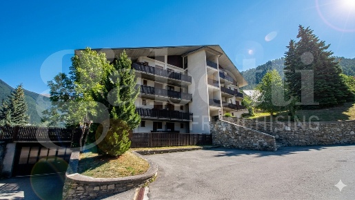 Foto Appartamento in Via Cotolivier 59 D/5, Oulx Centro di 50 m² in vendita