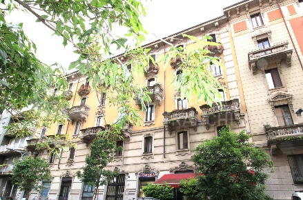 Foto Negozio in Via Rovereto 5, Milano Rovereto di 115 m² con 3 locali