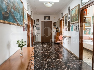 Foto Appartamento in Via SOTTOMARINA- VIALE TIRRENO 00, Chioggia di 130 m²