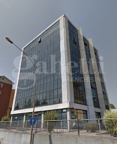 Foto Negozio in Via Bruxelles 10, Parma San Lazzaro di 150 m² con 2 locali