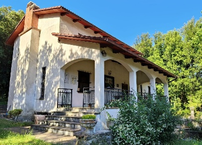 Foto Villa singola in Strada di Itieli snc, Narni di 350 m² con 8 locali