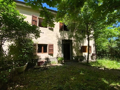 Foto Rustico in Via cÃ  di sotto Castelluccio 10, Alto Reno Terme di 62 m²
