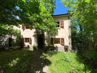 Foto Rustico in Via cÃ  di sotto Castelluccio 10, Alto Reno Terme di 105 m²