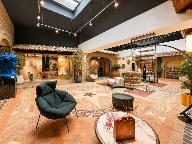 Foto Negozio in Tuscolana, Roma Romanina di 500 m² con 5 locali in affitto