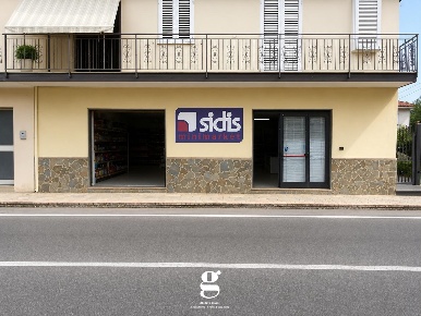 Foto Negozio in Via Grisi 11, Ascea Marina di 157 m² con 2 locali