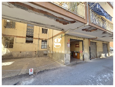 Foto Box in Antonio Trucillo, Salerno Carmine Alto di 30 m² con 1 locali