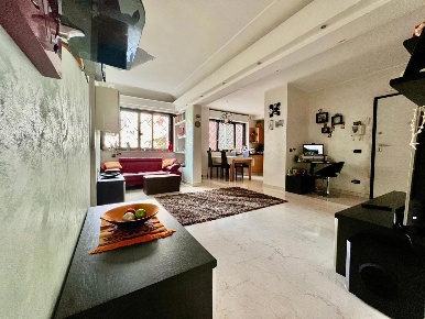 Foto Appartamento in Londra, Roma Rinnovamento di 90 m² con 3 locali