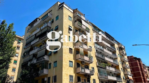 Foto Appartamento in Via OLEVANO ROMANO 225, Roma Tor de' Schiavi di 65 m²